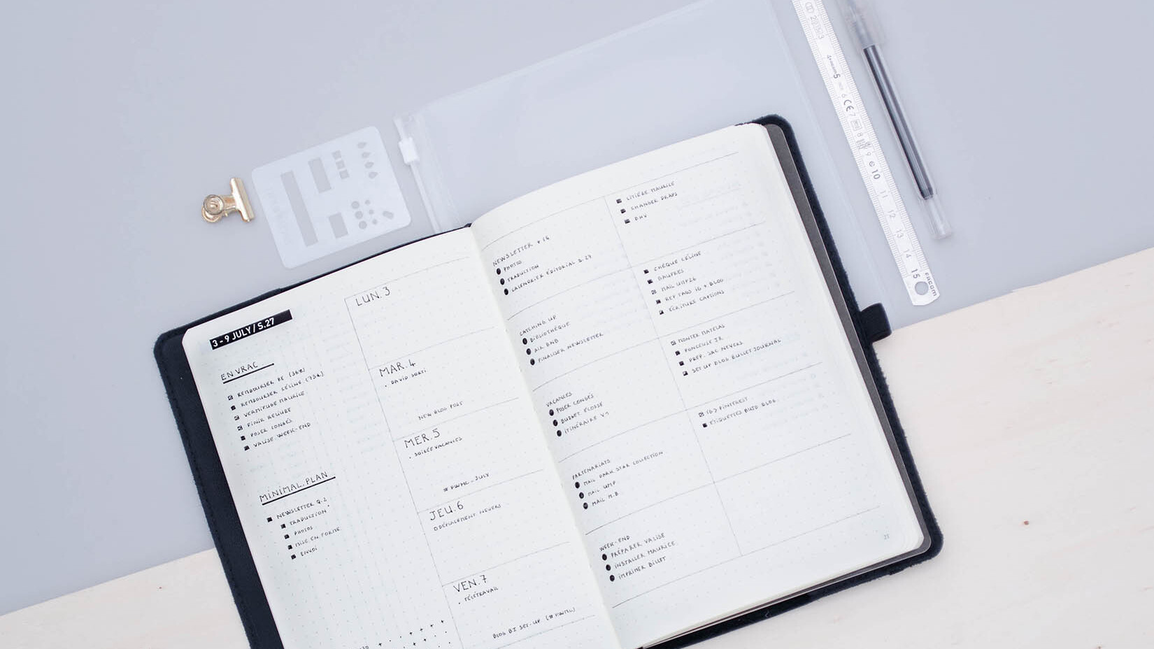 minimal bullet journal